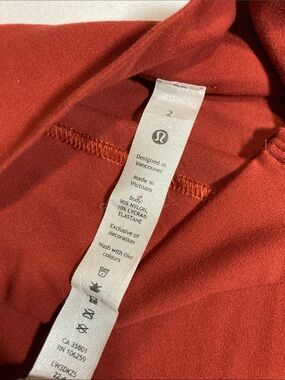 lululemon Women's Mock Neck Long Sleeve Top - Brick Red Size 2